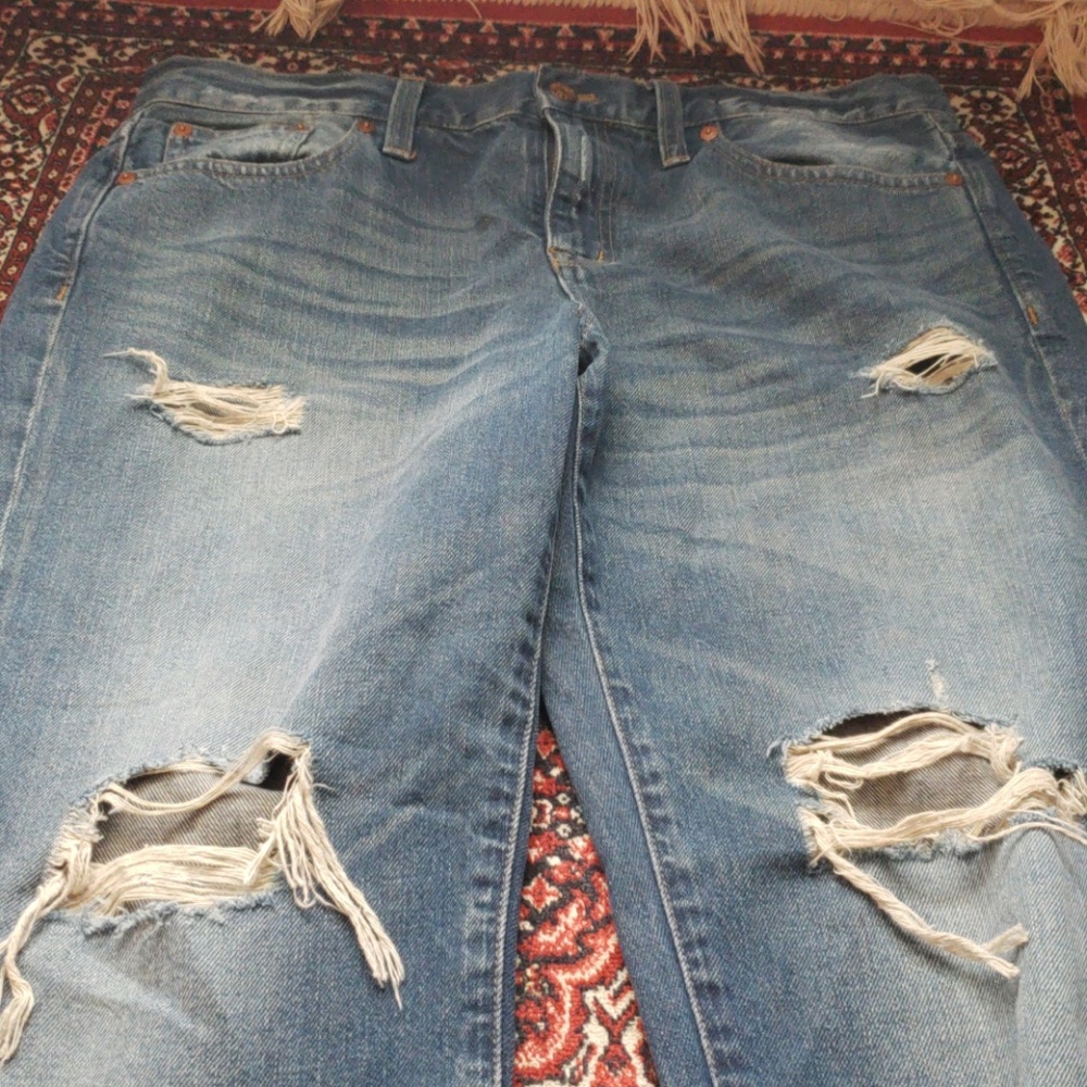 Worn Once BOYFRIEND for DISTRESSED CROP JEANS